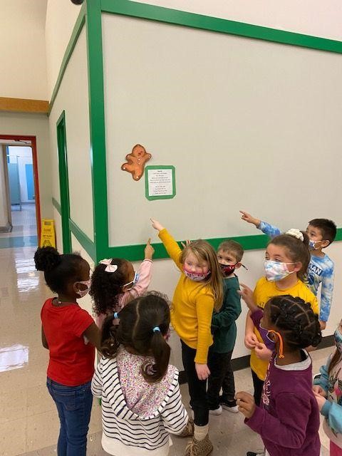 Gingerbread Baby Scavenger Hunt - Miss Murray